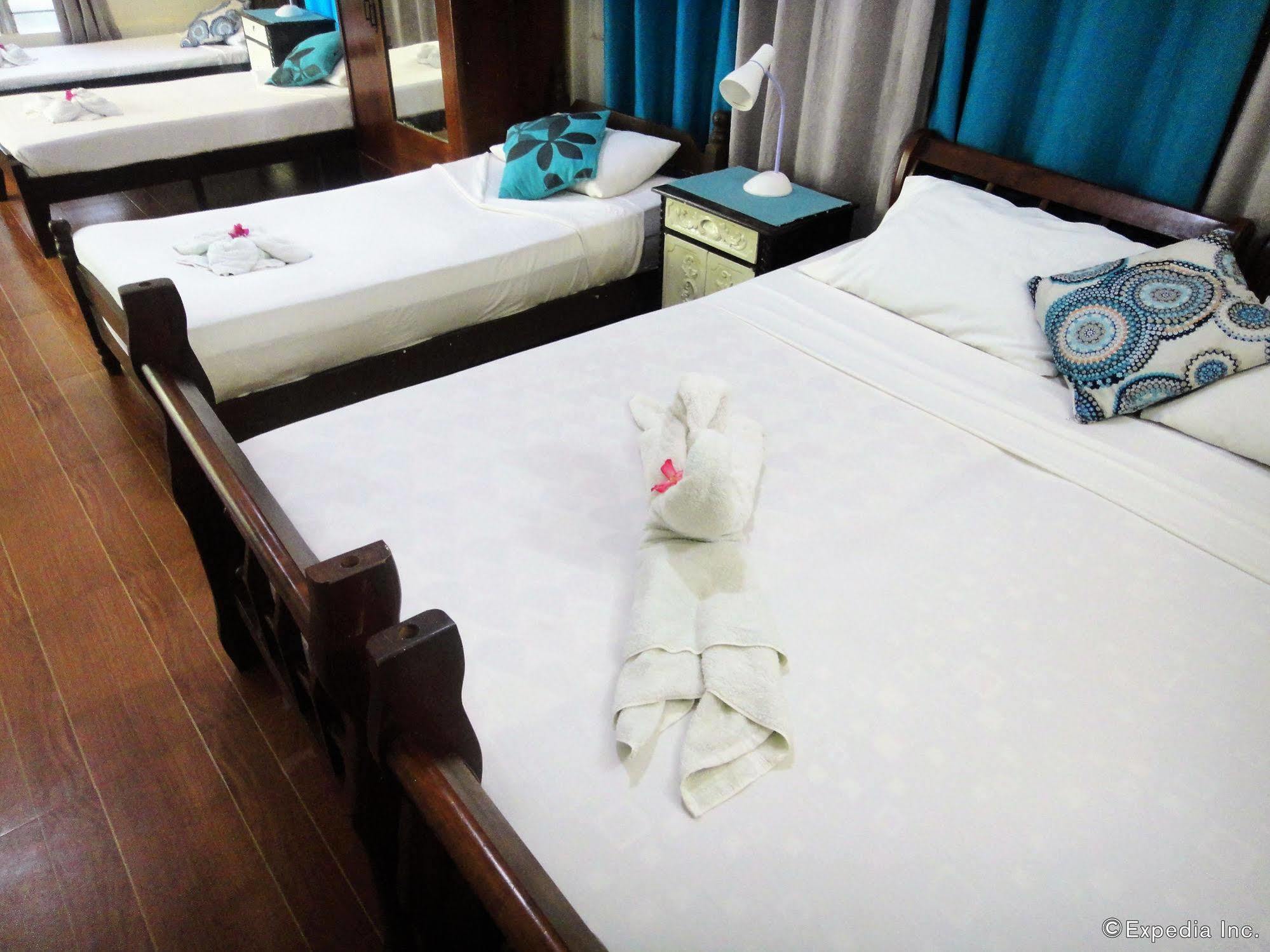 By The Bay, Jacana Bed & Breakfast プエルト・プリンセサ エクステリア 写真