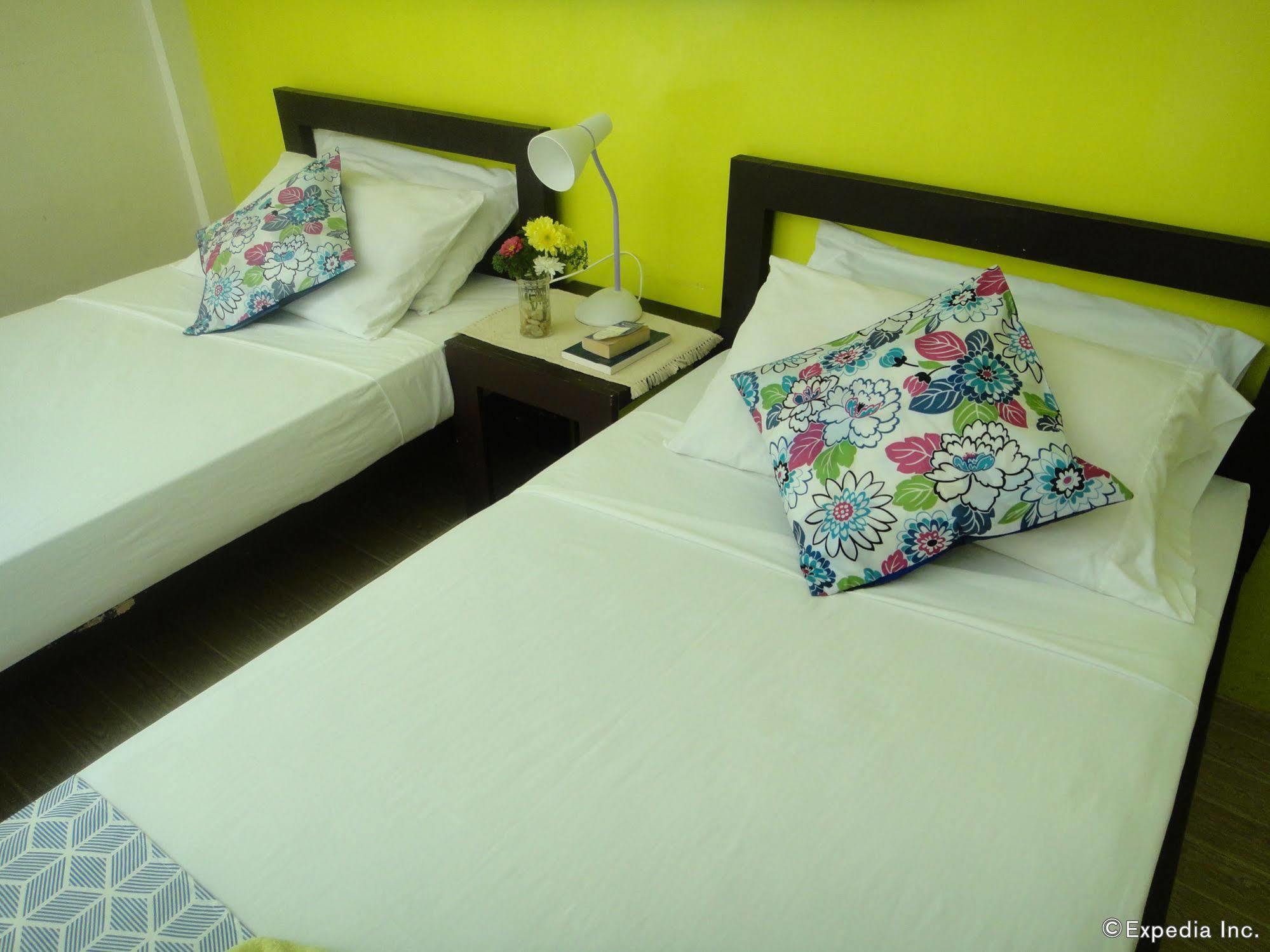 By The Bay, Jacana Bed & Breakfast プエルト・プリンセサ エクステリア 写真