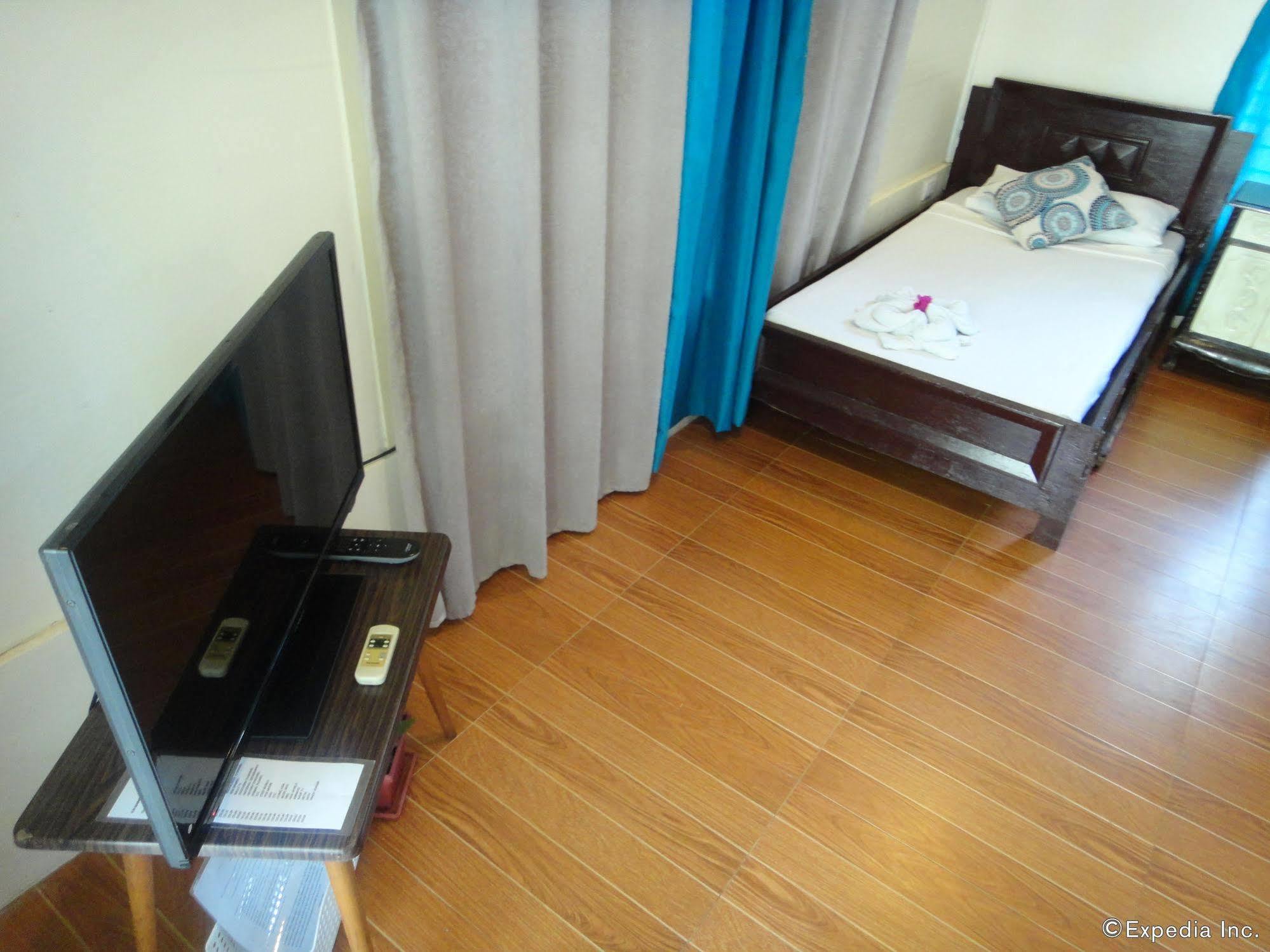 By The Bay, Jacana Bed & Breakfast プエルト・プリンセサ エクステリア 写真