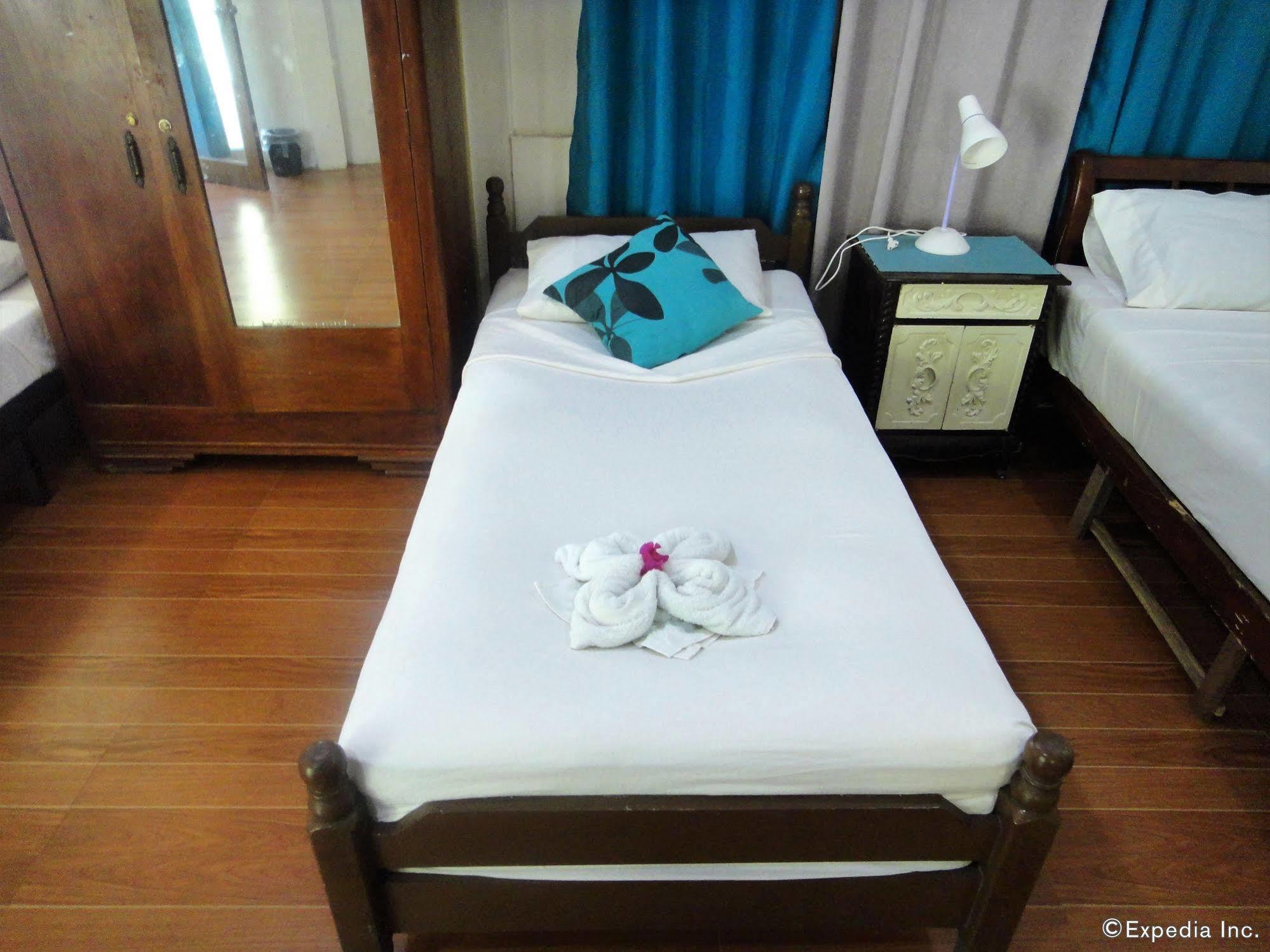 By The Bay, Jacana Bed & Breakfast プエルト・プリンセサ エクステリア 写真